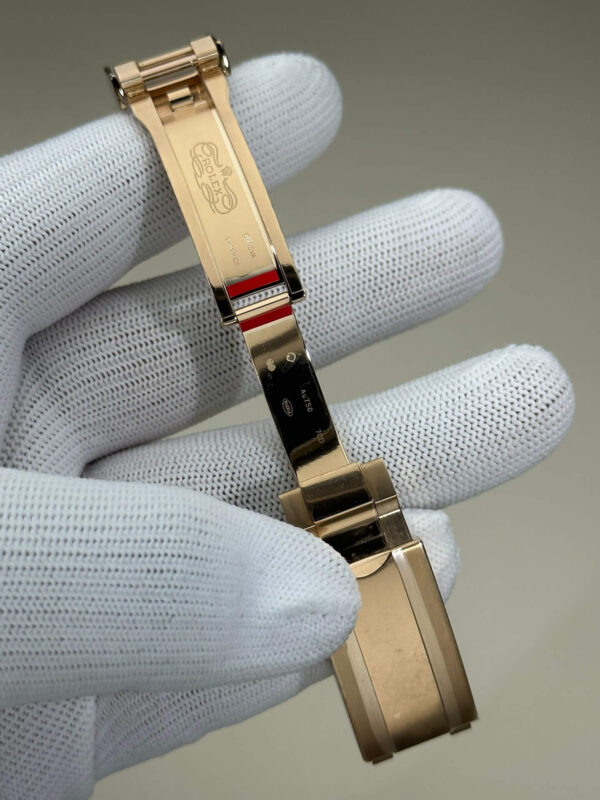 Clean Factory Rolex Daytona Rose Gold M126515LN-0004