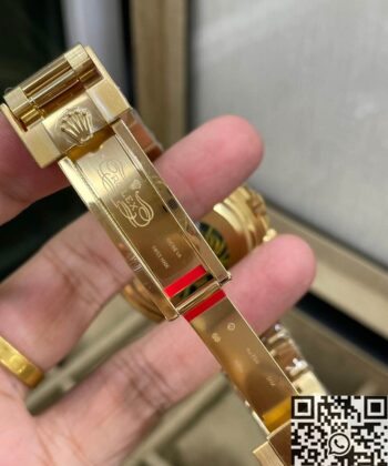Clean Factory Replicas Rolex Daytona M126508 Golden Color