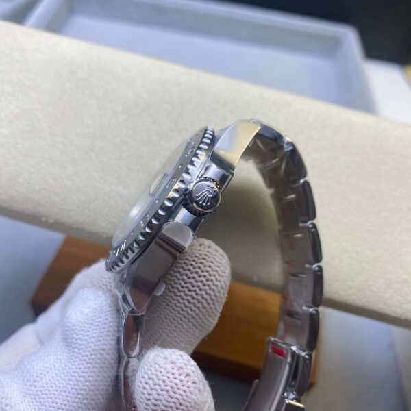 GMT Master II Two Tone Clean Factory New M126710GRNR-0004
