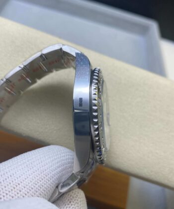 GMT Master II Two Tone Clean Factory New M126710GRNR-0004