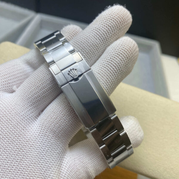 GMT Master II Two Tone Clean Factory New M126710GRNR-0004