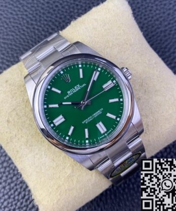 Vintage Rolex Oyster Perpetual M124300-0005 Green Dial