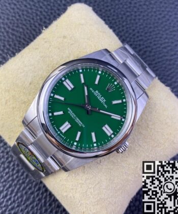 Vintage Rolex Oyster Perpetual M124300-0005 Green Dial