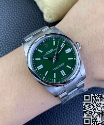 Vintage Rolex Oyster Perpetual M124300-0005 Green Dial