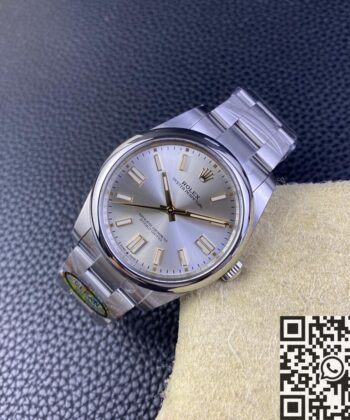 Oyster Perpetual Clean Factory Rolex M124300-0001 Silver Dial