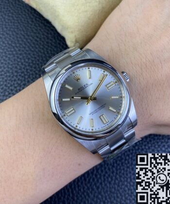 Oyster Perpetual Clean Factory Rolex M124300-0001 Silver Dial