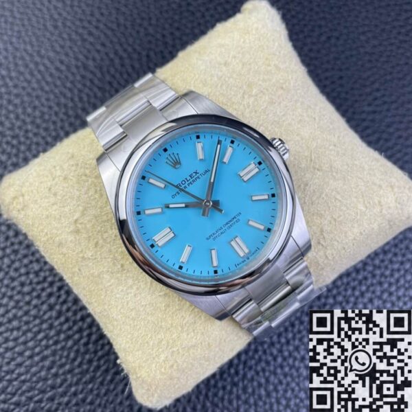 Oyster Perpetual Date​ Rolex M124300-0006 Tiffany Blue Dial