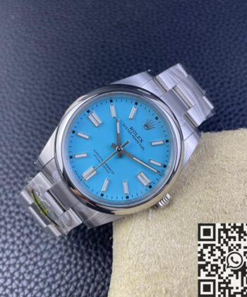 Oyster Perpetual Date​ Rolex M124300-0006 Tiffany Blue Dial