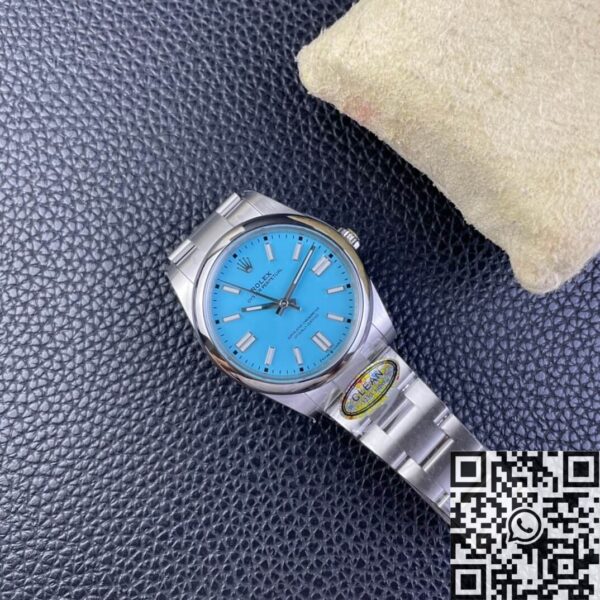 Oyster Perpetual Date​ Rolex M124300-0006 Tiffany Blue Dial
