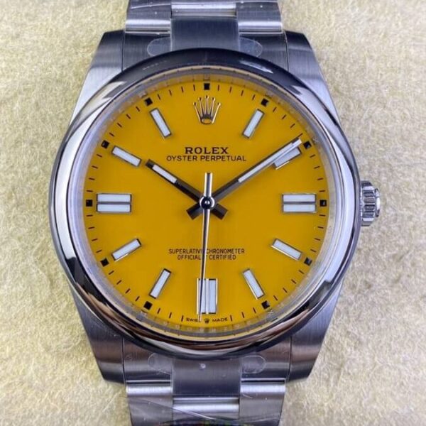 Clean Replica Oyster Perpetual Rolex M124300-0004 Yellow Dial