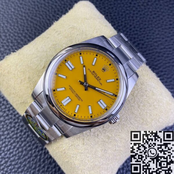 Clean Replica Oyster Perpetual Rolex M124300-0004 Yellow Dial