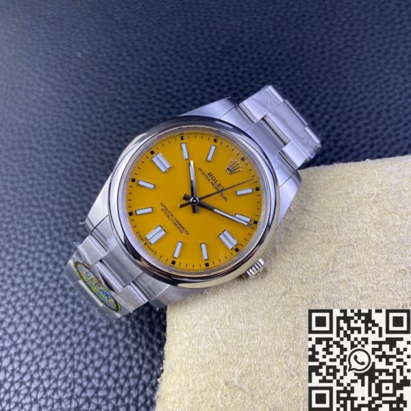 Clean Replica Oyster Perpetual Rolex M124300-0004 Yellow Dial