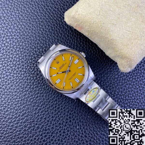 Clean Replica Oyster Perpetual Rolex M124300-0004 Yellow Dial
