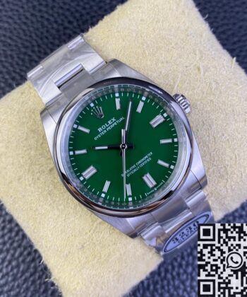 Oyster Perpetual 36mm Rolex M126000-0005 Green Dial