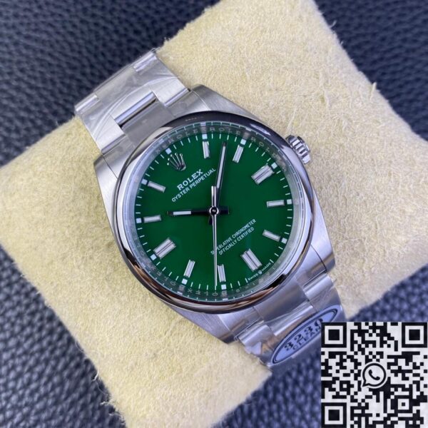 Oyster Perpetual 36mm Rolex M126000-0005 Green Dial