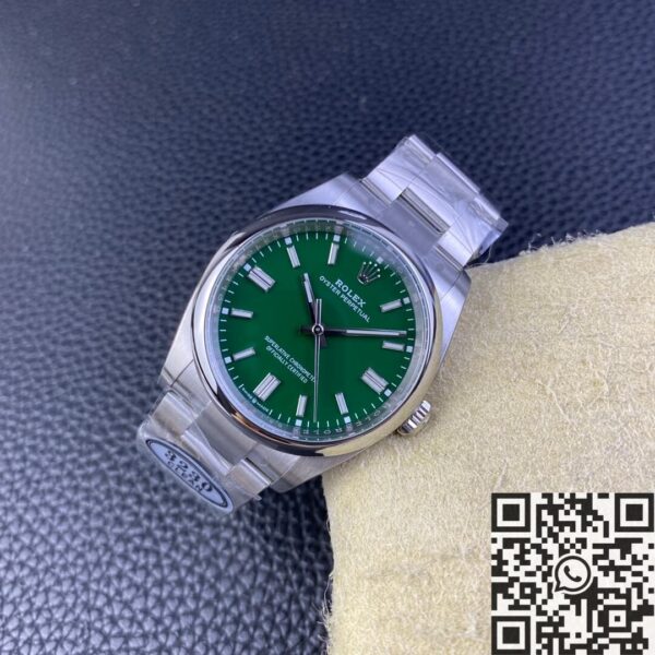 Oyster Perpetual 36mm Rolex M126000-0005 Green Dial