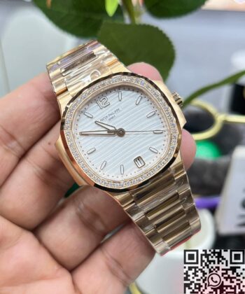 Patek Philippe Fake Nautilus 7118/1200R-001 Silver Dial 3K