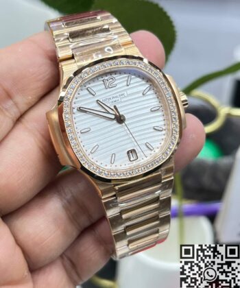 Patek Philippe Fake Nautilus 7118/1200R-001 Silver Dial 3K