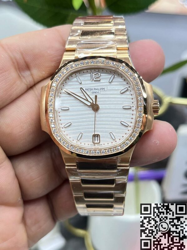 Patek Philippe Fake Nautilus 7118/1200R-001 Silver Dial 3K
