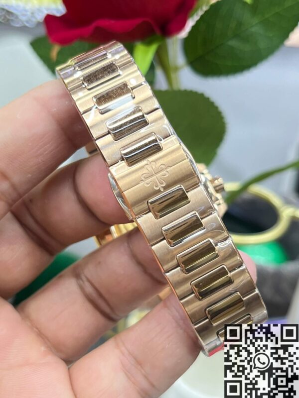 Patek Philippe Fake Nautilus 7118/1200R-001 Silver Dial 3K