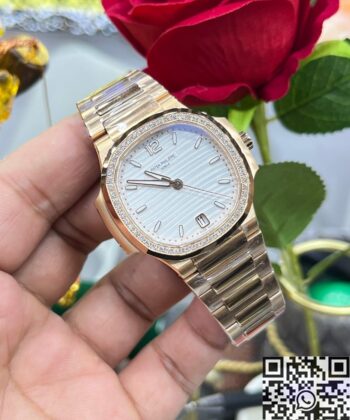 Patek Philippe Fake Nautilus 7118/1200R-001 Silver Dial 3K