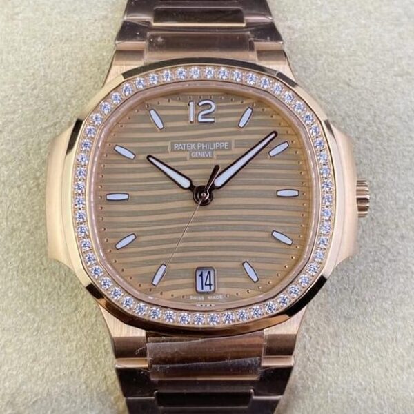 Nautilus Watch Replica Patek Philippe 7118/1R-010 Gold Dial 3K