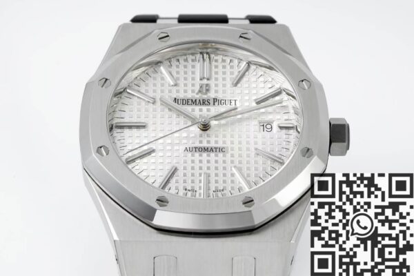 Royal Oak 15400 Audemars Piguet White Dial Rubber Strap Watch