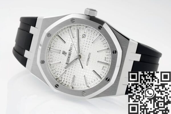 Royal Oak 15400 Audemars Piguet White Dial Rubber Strap Watch