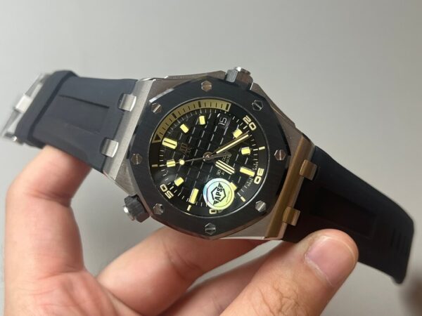 APS Audemars Piguet Watch 15720CN.OO.A002CA.01