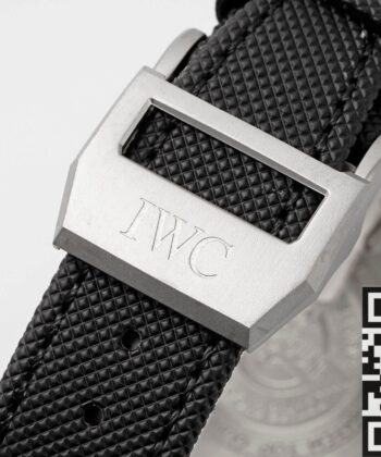 IWC Pilot Watch IW389001 Black Dial APS Factory