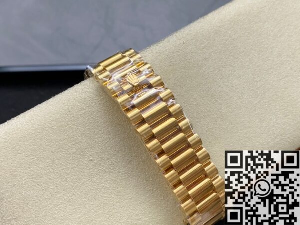 Rolex Day Date Gold M228238-0067 Bright Black Size 40mm