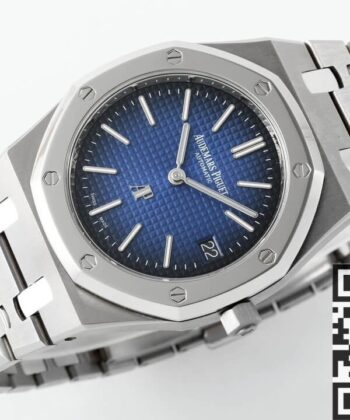 Audemars Piguets Royal Oak​ 15202IP.OO.1240IP.01 Gradient Blue