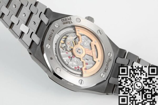 Audemars Piguets Royal Oak​ 15202IP.OO.1240IP.01 Gradient Blue