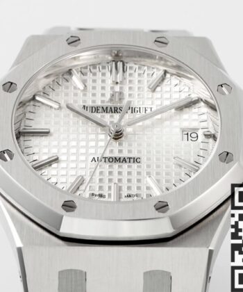 Audemars Piguet Royal Oak Watch 15450ST.OO.1256ST.01 Silver