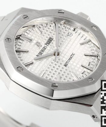 Audemars Piguet Royal Oak Watch 15450ST.OO.1256ST.01 Silver