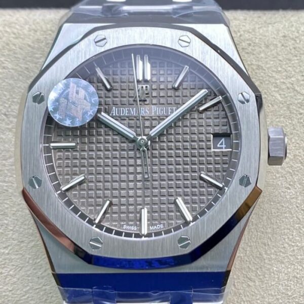 Watch Audemars Piguet Royal Oak​ 15500ST.OO.1220ST.02 Grey