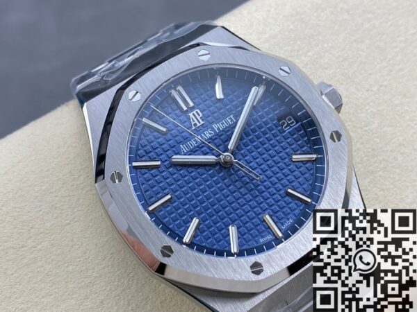 Audemars Piguet Mini Royal Oak​ 15500ST.OO.1220ST.01 Blue