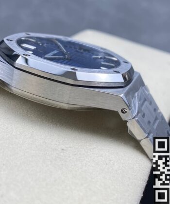 Audemars Piguet Mini Royal Oak​ 15500ST.OO.1220ST.01 Blue