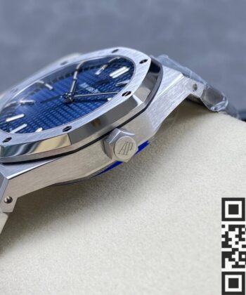 Audemars Piguet Mini Royal Oak​ 15500ST.OO.1220ST.01 Blue