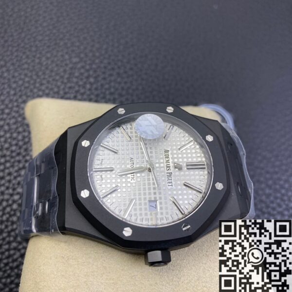 Audemars Piguet Fake​ Royal Oak 15400 DLC Version White Dial