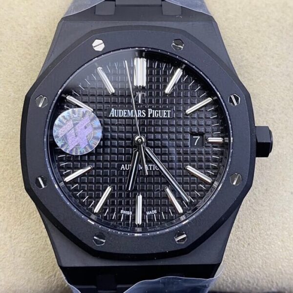 Audemars Piguet Royal Oak Mens Watch 15400 DLC Version