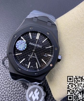 Audemars Piguet Royal Oak Mens Watch 15400 DLC Version