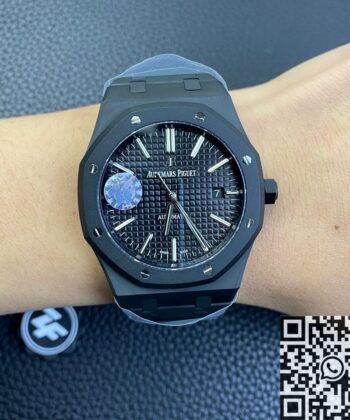 Audemars Piguet Royal Oak Mens Watch 15400 DLC Version