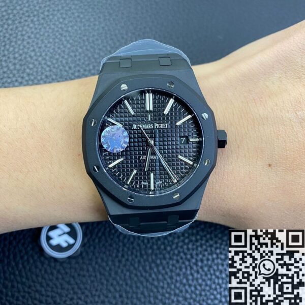 Audemars Piguet Royal Oak Mens Watch 15400 DLC Version