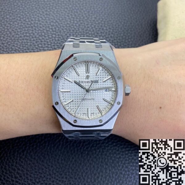 Audemars Piguet Royal Oak Price List​ 15400ST.OO.1220ST.02