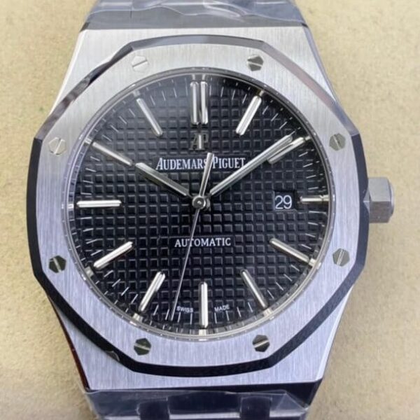 Audemars Piguet Royal Oak Sizes​ 15400ST.OO.1220ST.01 Black