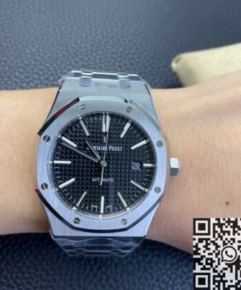 Audemars Piguet Royal Oak Sizes​ 15400ST.OO.1220ST.01 Black