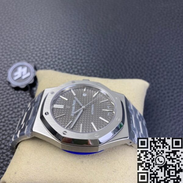 Audemars Piguet Royal Oak Water Resistant 15400ST.OO.1220ST