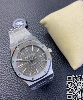 Audemars Piguet Royal Oak Water Resistant 15400ST.OO.1220ST