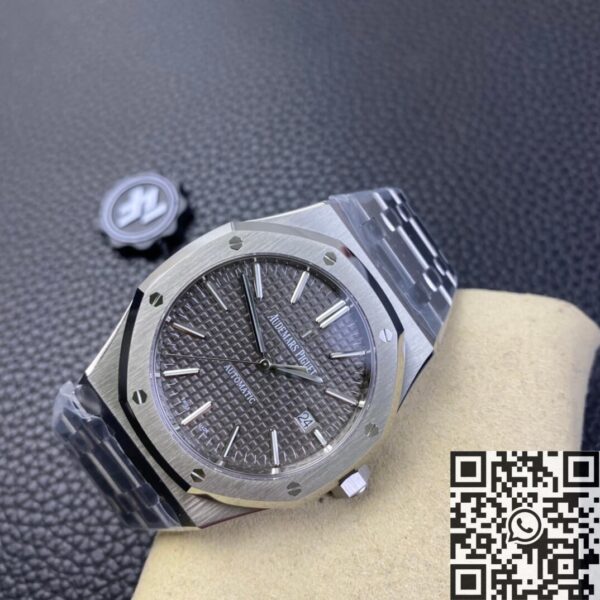 Audemars Piguet Royal Oak Water Resistant 15400ST.OO.1220ST